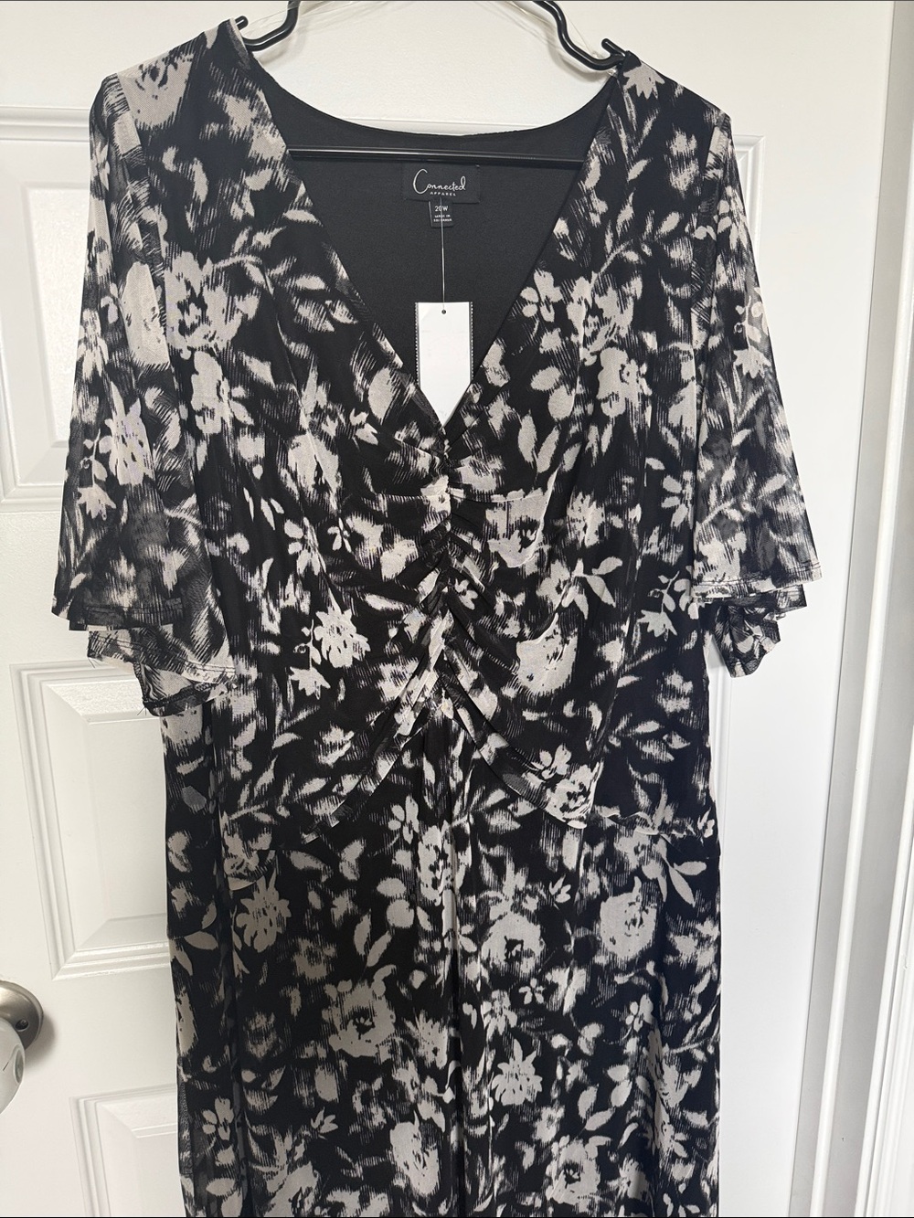 NWT connected apparel Black and White Floral V-Neck Dress Sz 20 W - Picture 3 of 8